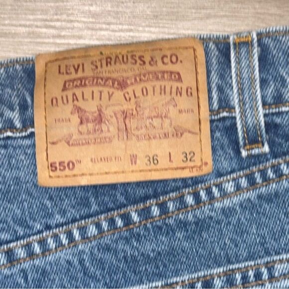 Men's Levi's 550 Relaxed Fit Blue Jeans 36x32 - Picture 9 of 11